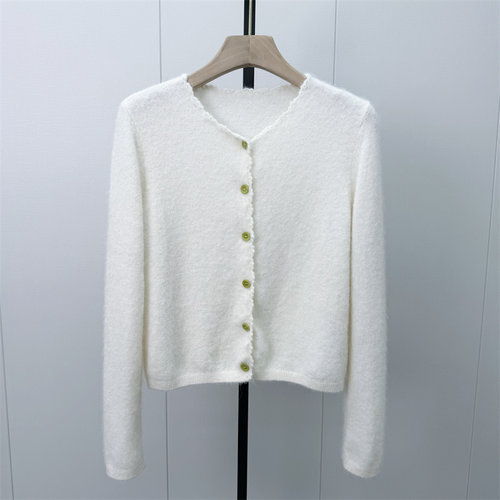fei●2026秋季新品 羊毛针织开衫女气质宽松小个子毛衫上衣7092