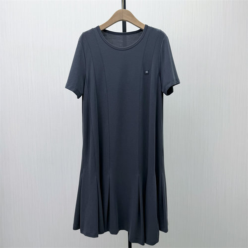 S●2026夏季新品 短袖连衣裙女休闲宽松简约百搭显瘦T恤裙951