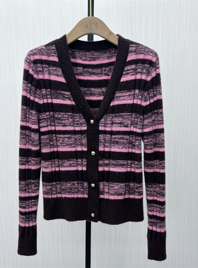 司●2025冬季新品 v领条纹针织开衫女气质宽松短款毛衫上衣1010