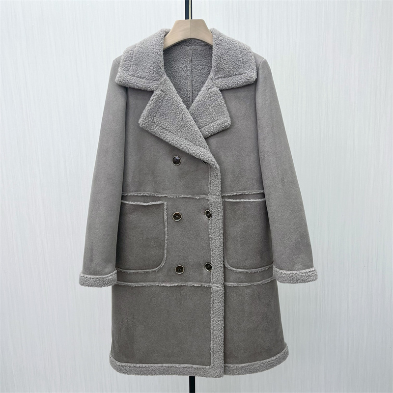 C●2025冬季新品 羊羔毛大衣女气质长款宽松加厚保暖皮草外套3193