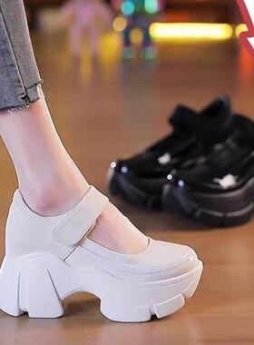 玛丽珍鞋女款2026春季法式单鞋圆头厚底小皮鞋高跟浅口松糕鞋亮片