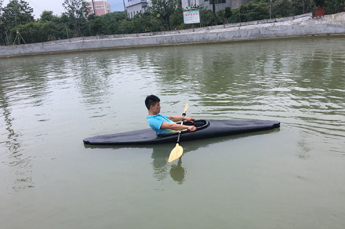 皮球独木舟水上娱乐新兴运动