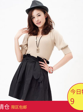 私服泡泡袖针织拼接修身风梨花