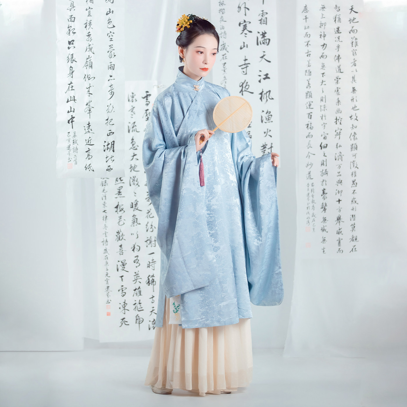 明制汉服三种,明制汉服云肩,明制汉服发型_大山谷图库