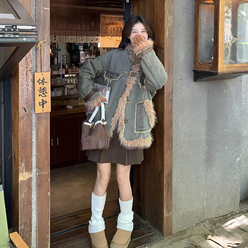 蓝色牛仔加绒外套女皮毛一体冬季加厚2025年新款独特好看短款毛毛,女装短外套,乔安迪