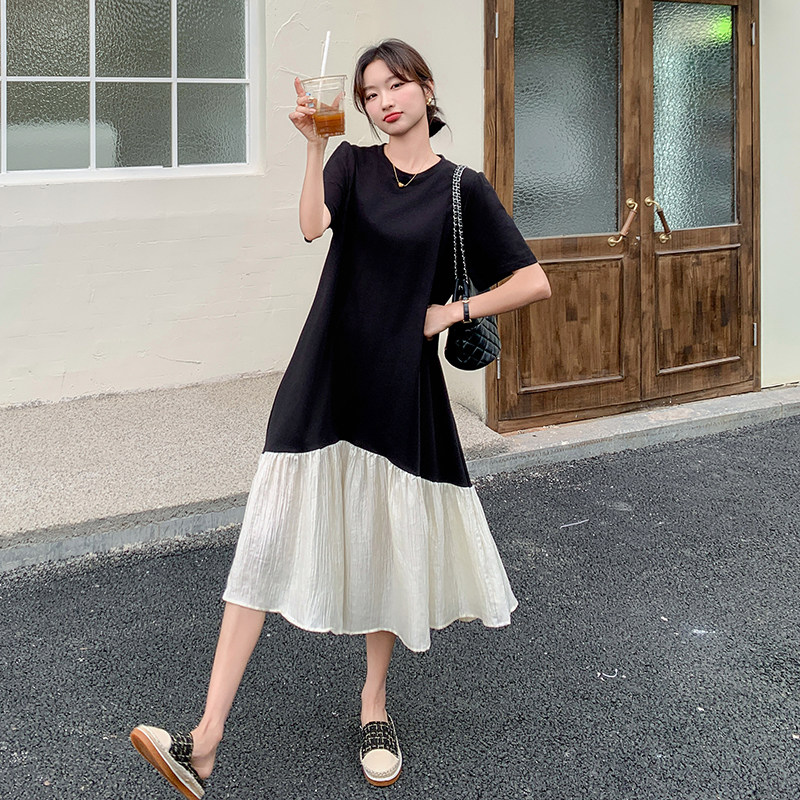 撞色拼接慵懒风休闲连衣裙女夏2025新款显瘦后背镂空设计T恤裙子,女装连衣裙,乔安迪