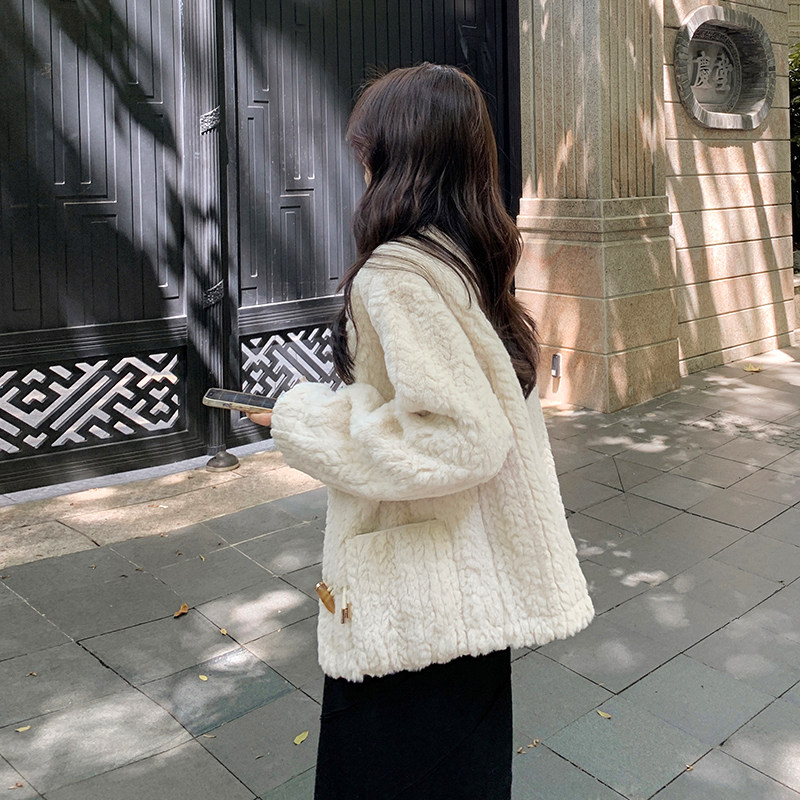【22冬现货数据奶fufu小香皮毛一体126-8666-P185-K268,女装短外套,乔安迪