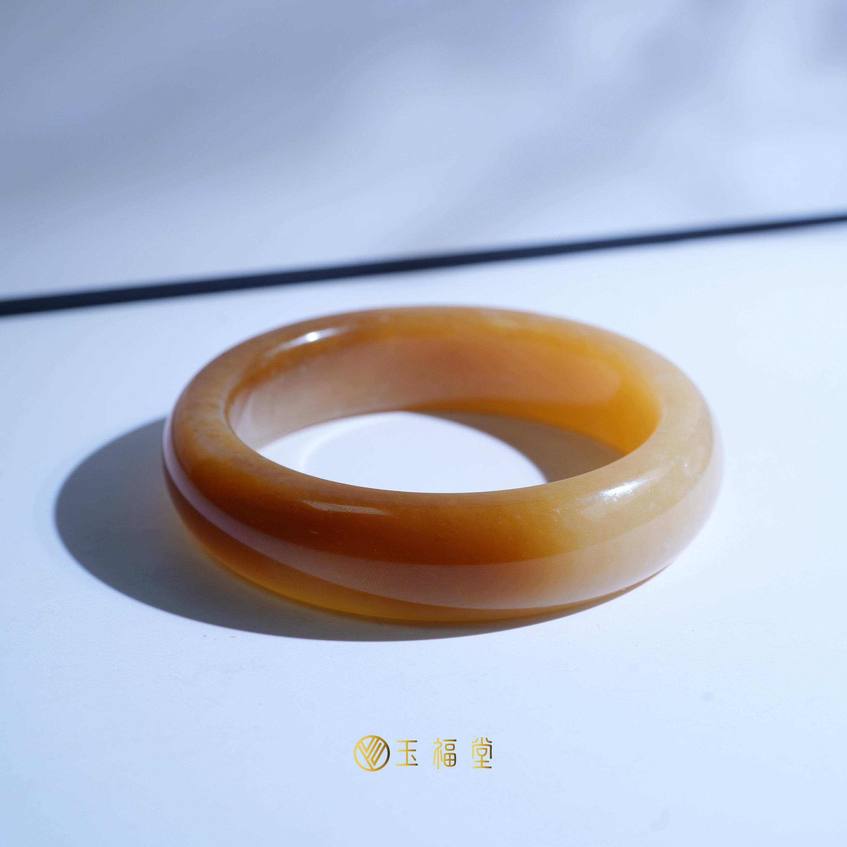 玉福堂 | 新疆和田玉且末糖玉手镯 | 满糖玉镯58mm
