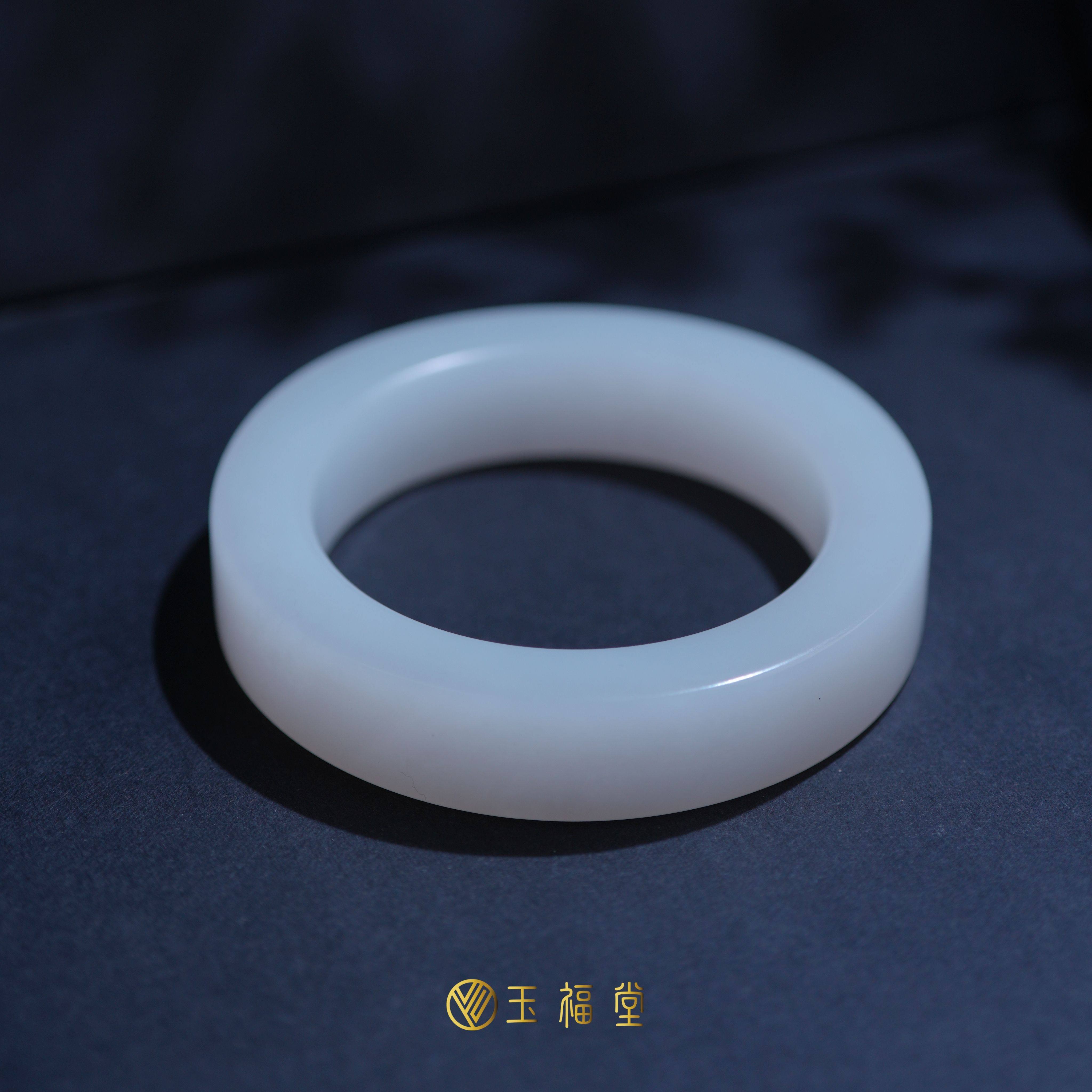 【新品】玉福堂|新疆于田料白玉手镯|直切方镯|厚装羊脂白玉手镯