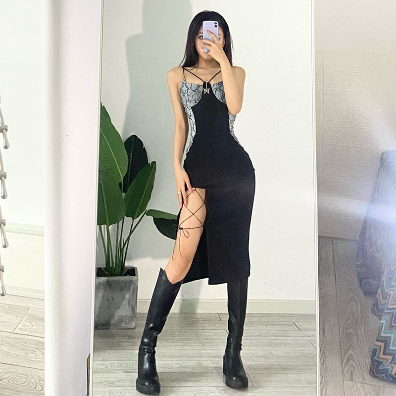 gagaopt新款蛇纹拼接不规则包臀开叉短裙女蝴蝶装饰吊带连衣裙夏