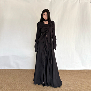 gagaopt荷叶边气质半身裙高腰显瘦A字裙独特捏褶开叉垂感长袖上衣