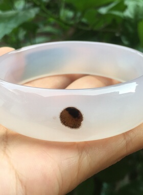 天然加厚款通透俏色玉髓玛瑙手镯