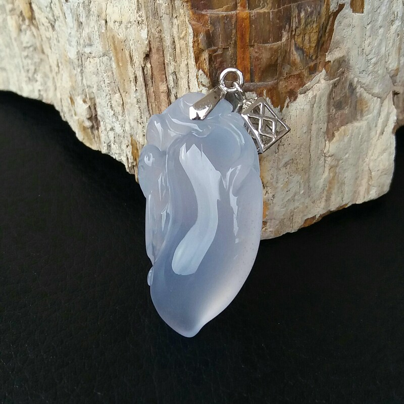 原色无烧纯天然土耳其高冰朱砂蓝玉髓吊坠女款福瓜福禄寿蝙蝠挂件