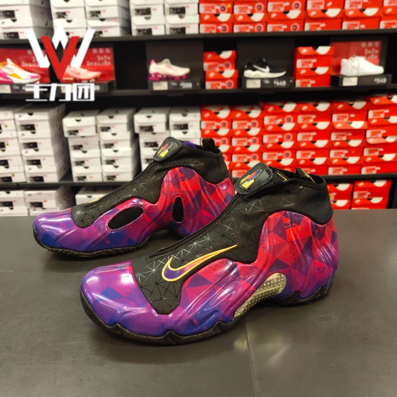 Nike/耐克男Flightposite篮球鞋