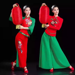 民族风跳舞蹈服装秧歌服喜庆绣花广场舞套装新款女团队服表演出服