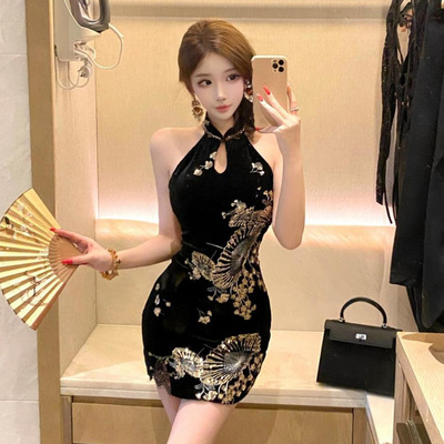 7036东南亚跨境外贸女装批发辣妹性感复古国风挂脖亮片显瘦连衣裙