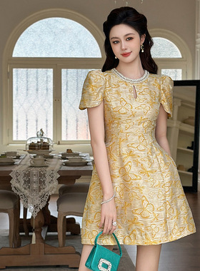 法式复古印花收腰连衣裙2025夏季新款小个子别致洋气质短裙45146