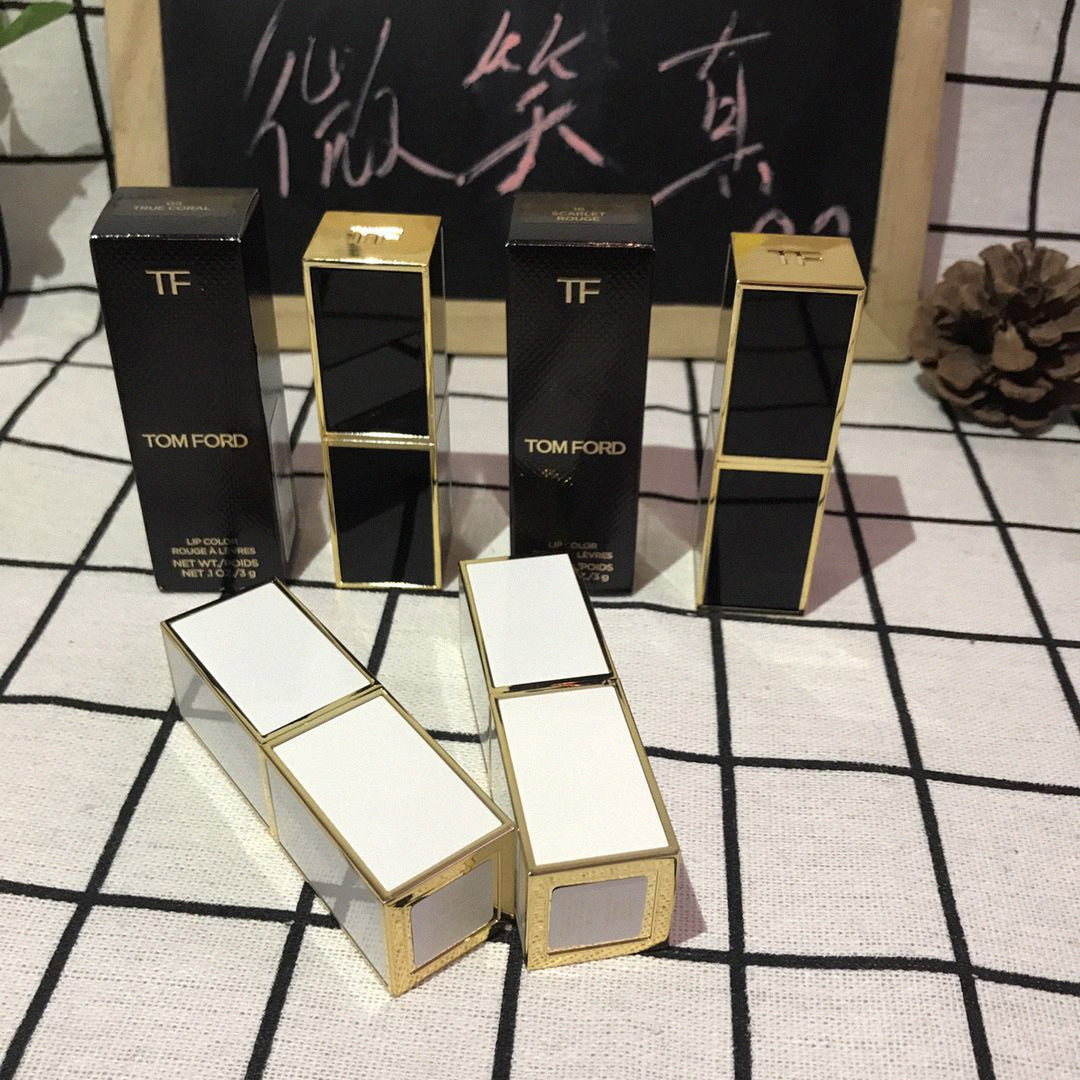 TOMFORD tfÌÀÄ·¸£ÌØ×ÌÈóÑÆ¹â´½¸à¿ÚºìºÚ15 80 16°×¹Ü07ÉúÈÕÀñÎï
