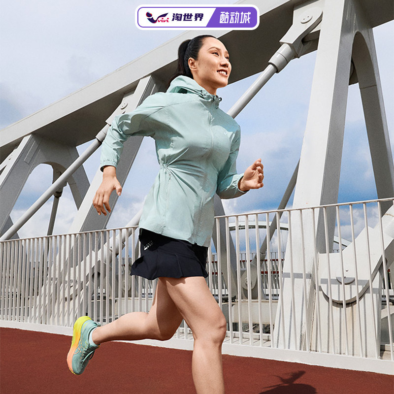 Asics亚瑟士LUMINOUS JACKET女夜光跑步夹克休闲防风多功能连帽