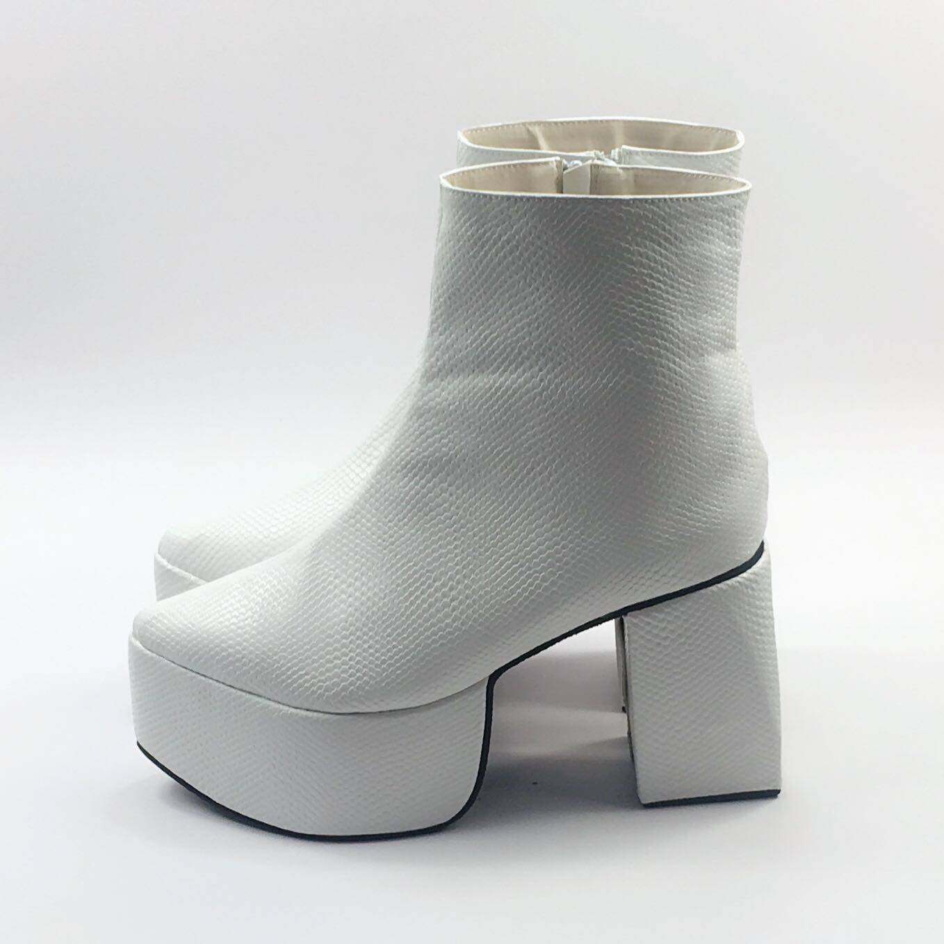 ANTAINA NEW SNAKESKIN PATTERN THICK HEEL AND ANKLE BOOTS EUROPEAN STATION ENGLAND POINTED TOE BOOTS SMALL SIZE SHOES CUSTOM 7801