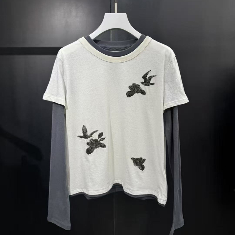 亲妈~2025冬新设计师款钉珠刺绣假两件T恤