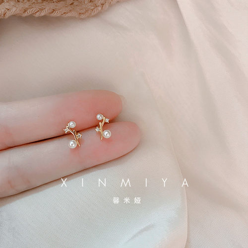 小众米娅原创学生新款潮珍珠耳钉