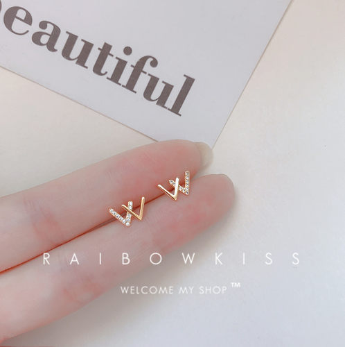 小众字母纯银网红洋气风耳环