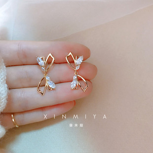 小众设计感耳钉2026年新款 锆石蝴蝶结耳环女韩国独特个性 长款 春季