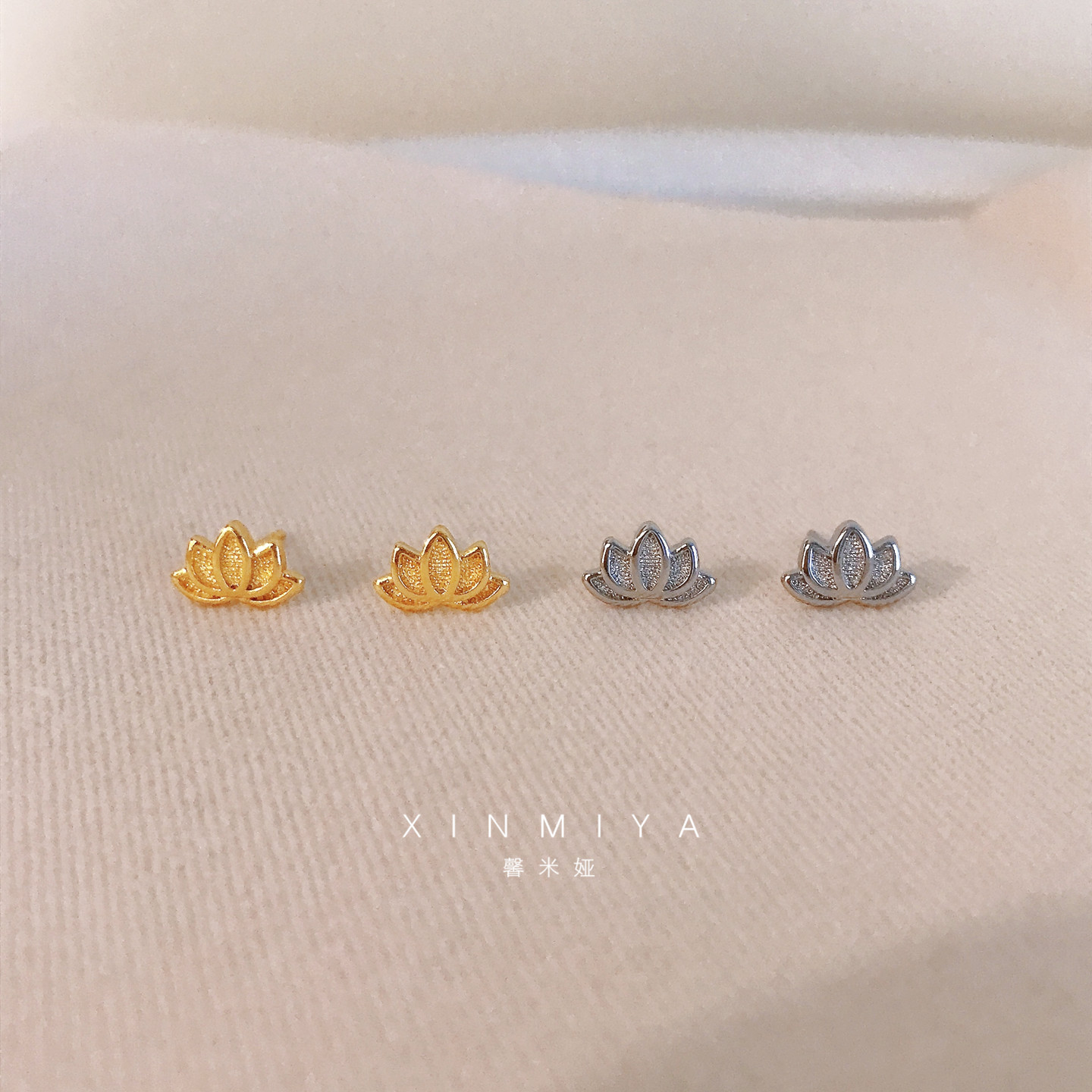 【好运莲莲】迷你莲花纯银耳钉