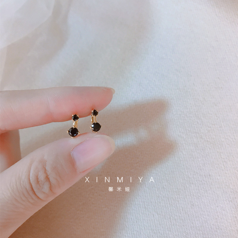 馨米娅冷淡风甜酷小巧百搭耳环