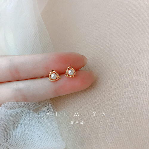 气质小众设计感珍珠耳钉女
