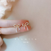 时尚 潮耳夹女小众设计感高级耳饰耳环韩 珍珠蝴蝶结耳钉2026年新款