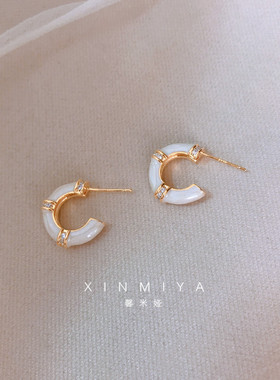 高级感气质轻奢耳环白色滴釉竹节耳钉女2026年新款潮爆款独特耳饰