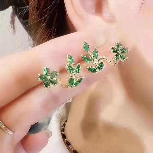 精致绿叶成荫耳钉时尚纯银可爱