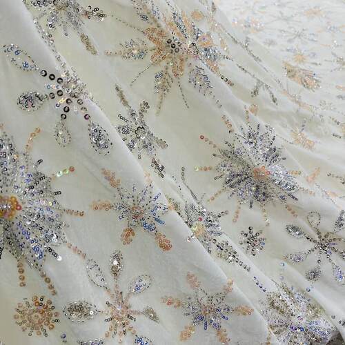 冬季杏色米色锦纶丝绒雪花珠管亮片绣花裙子DIY个性定制面料
