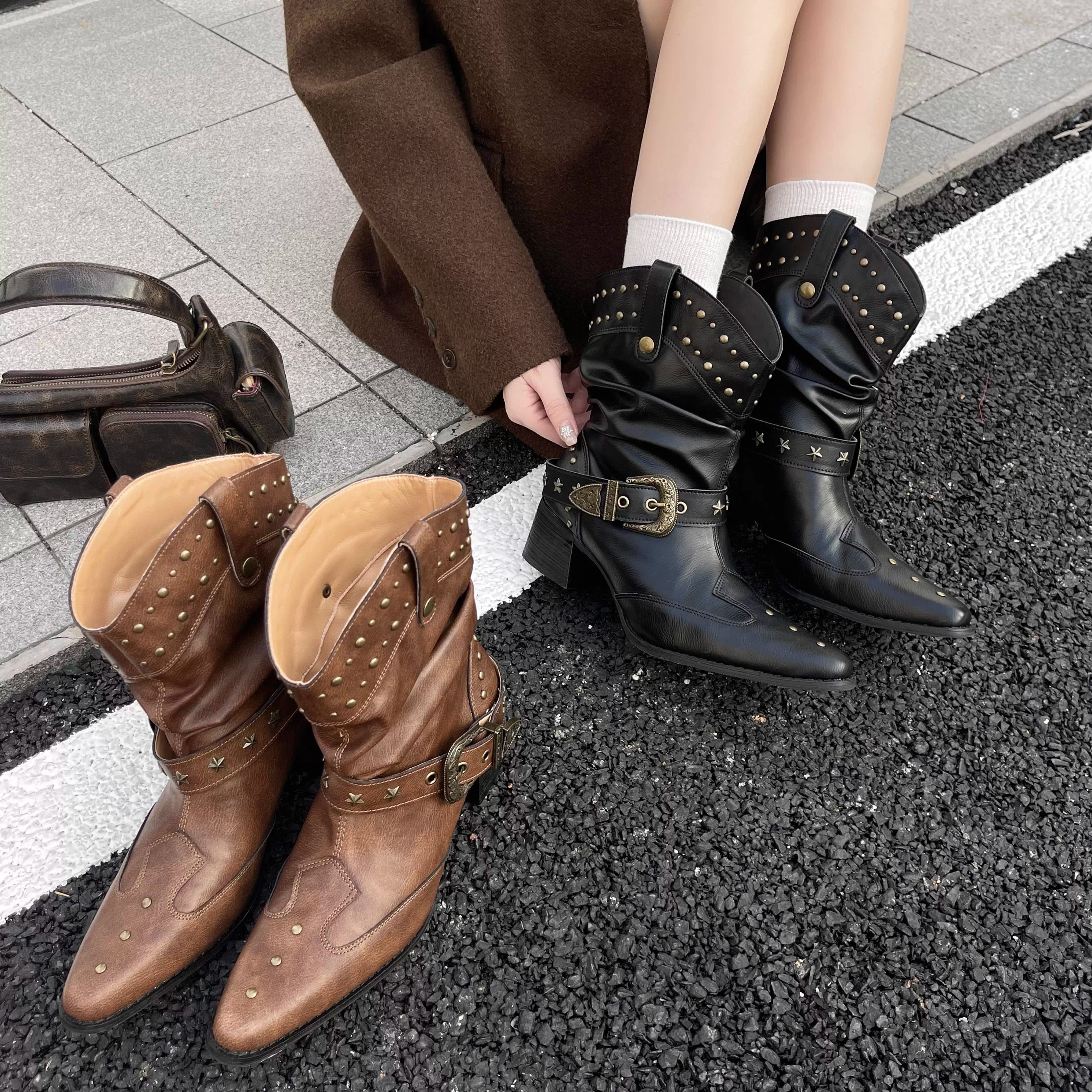 小众尖头皮带扣马丁靴2025冬季新款复古铆钉短靴女粗跟显瘦机车靴,女鞋,马丁靴,淘宝优惠券,粉丝福利购,淘宝优惠卷