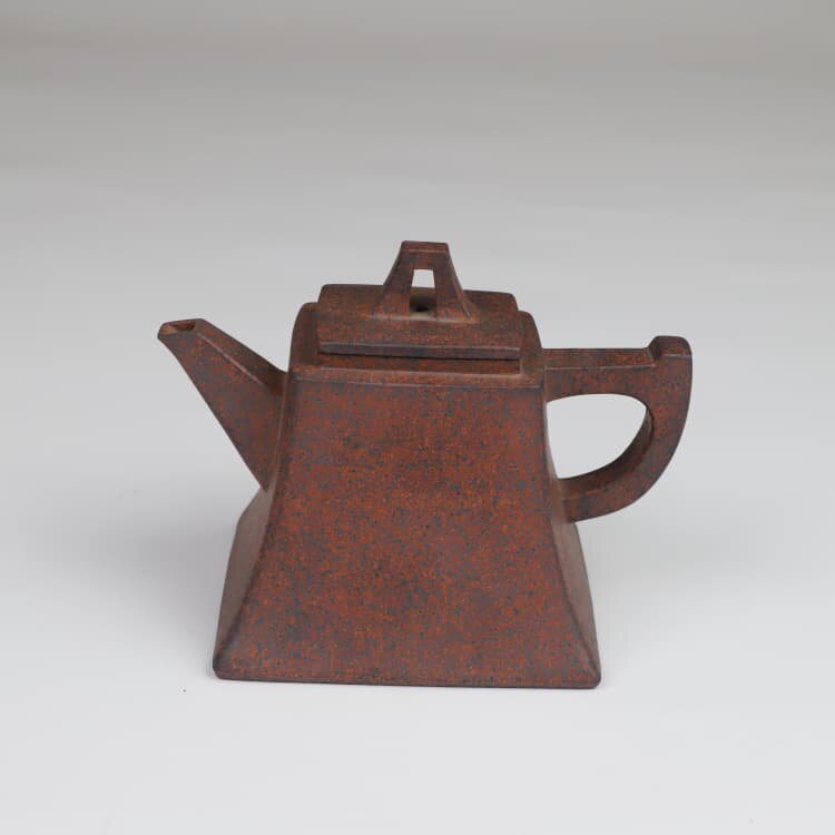 御壶清茗+方钟壶+350CC+黄龙山原矿紫泥+全手工制作+神飚紫砂艺术