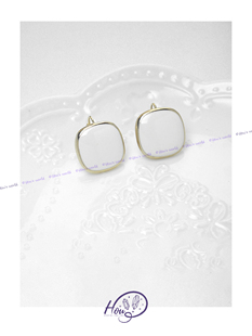 厚耳垂的世界S925银针小众设计感方形大型镀金饰品耳钉耳环耳饰