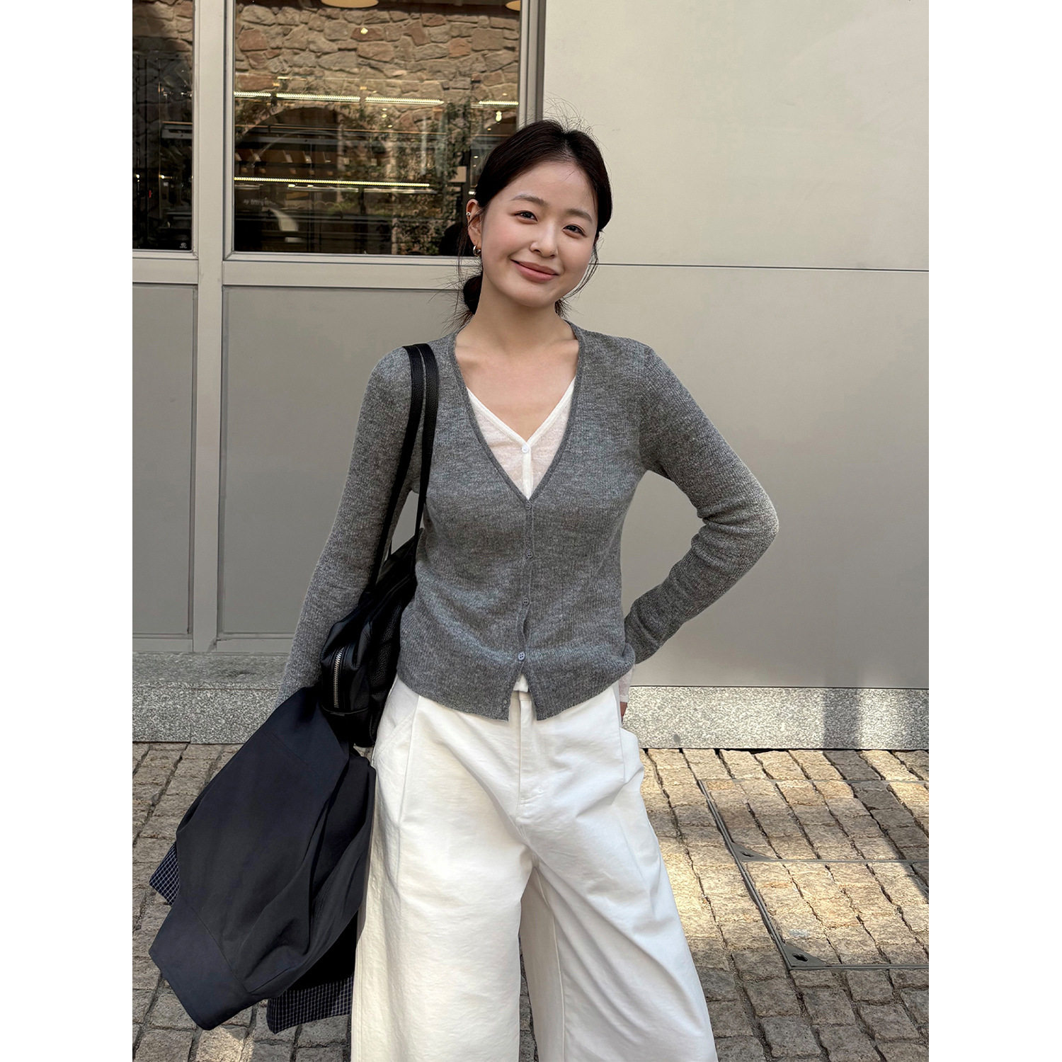 THXGIVING轻松小调百搭V领微修身显瘦假两件撞色针织衫女2026春款