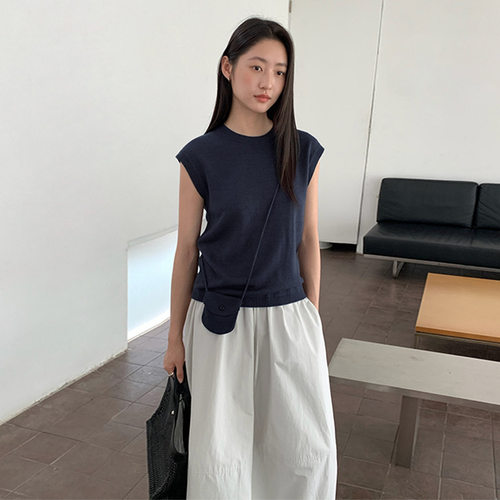 THXGIVING挎包减龄穿搭圆领飞飞袖针织衫女2025秋季新款显瘦毛衣