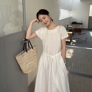 THXGIVING午后漫光 夏日温柔后背排扣系带显瘦连衣裙2026少女长裙