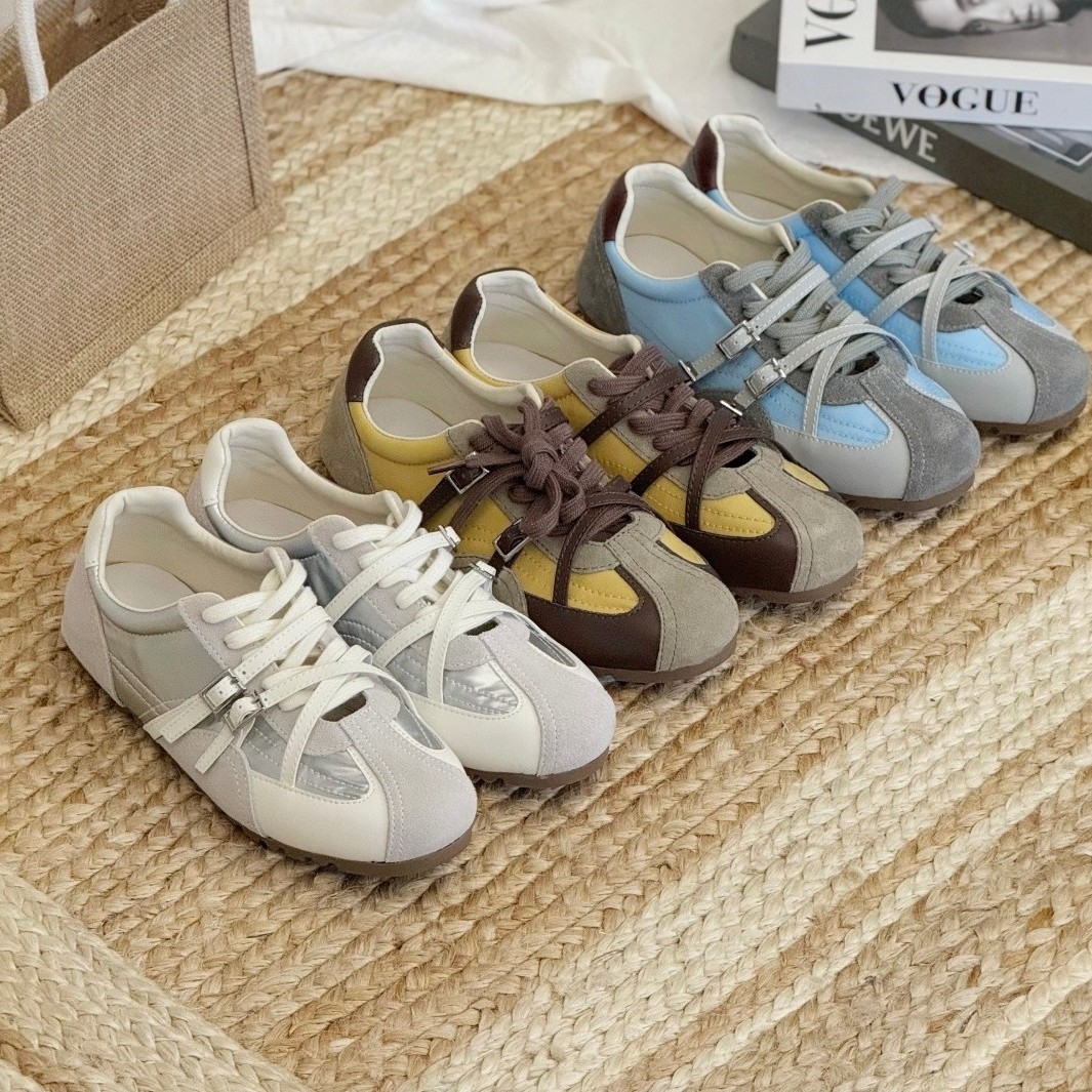 真皮拼色软底德训鞋女款2026春季新品百搭休闲运动鞋软底系带单鞋