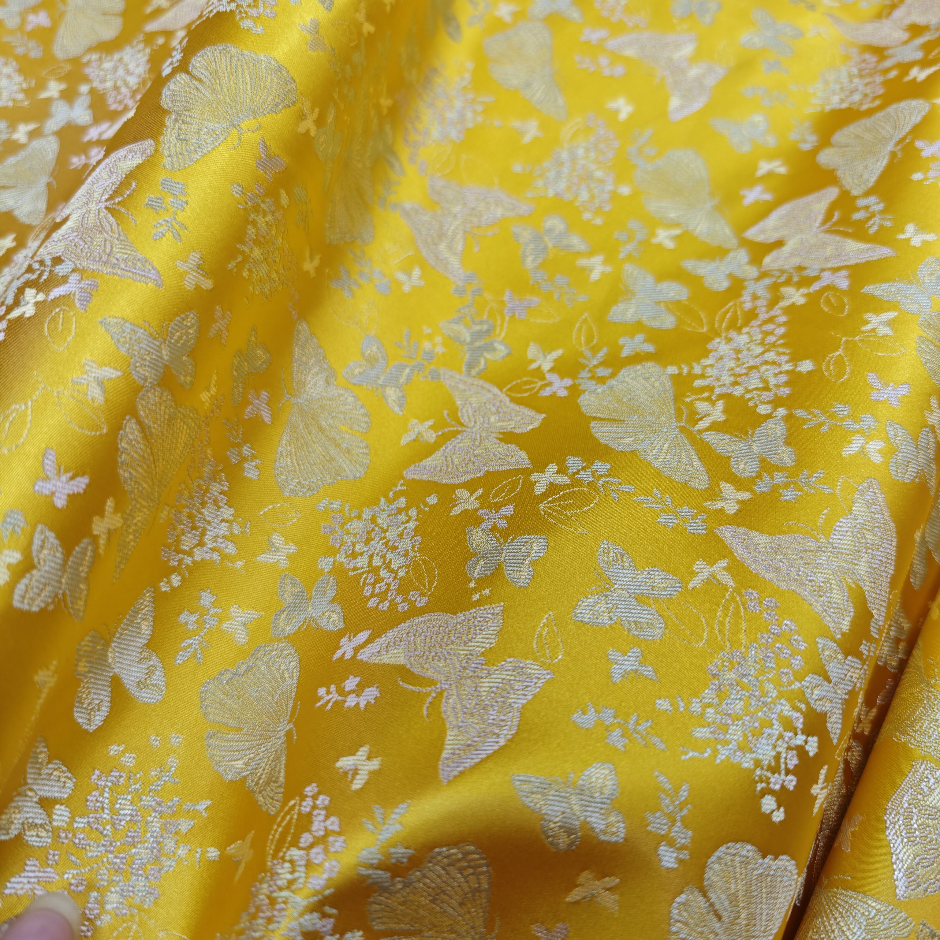 金黄饰蝴蝶国风旗袍童装娃丝绸缎布料装饰手工提花织锦古DIY包装,纺织面料/辅料/配套,丝绸布料,淘宝优惠券,粉丝福利购,淘宝优惠卷