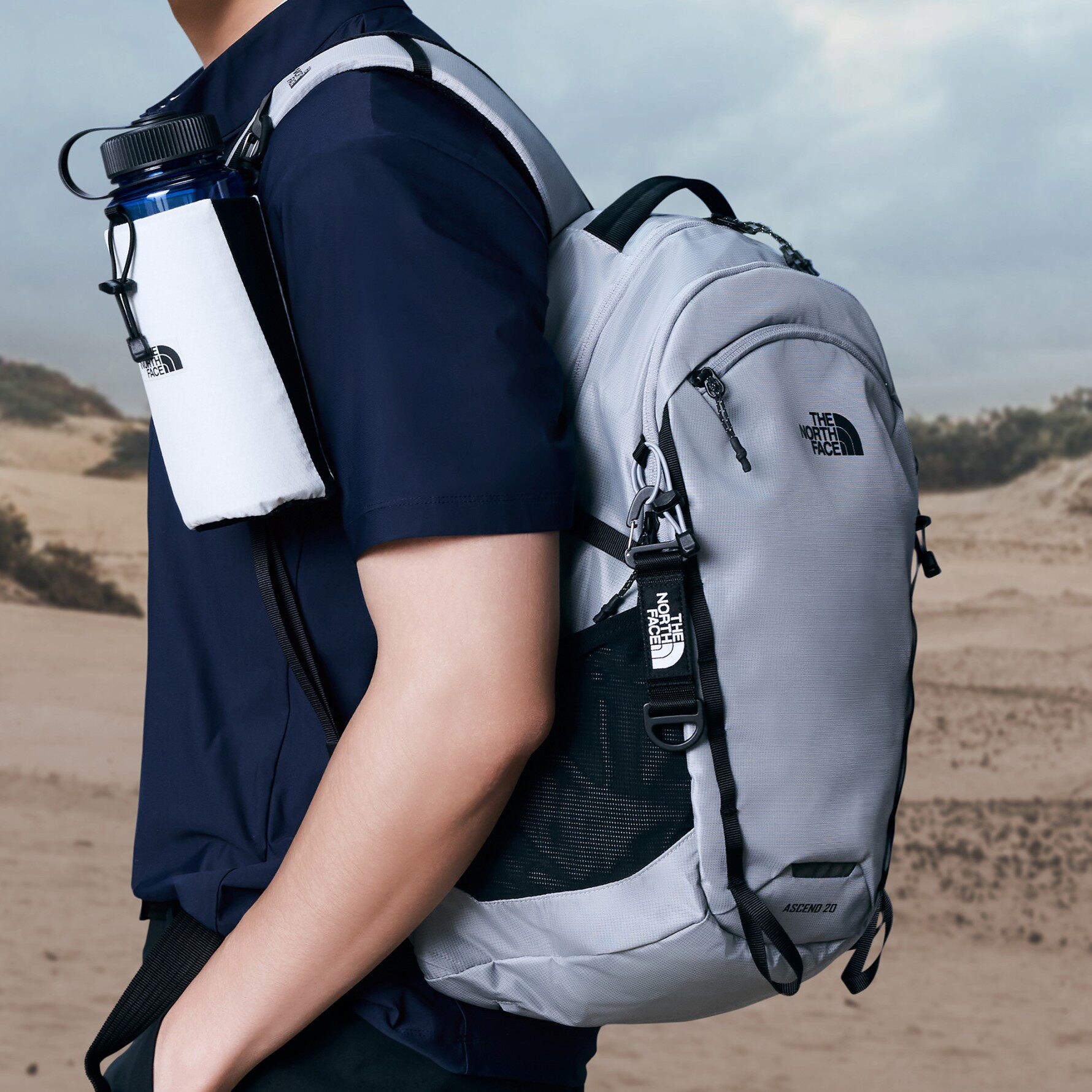 25新韩国直邮TheNorthFace北面户外20L运动背包登山包双肩NM2TR09