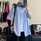 蓝色
