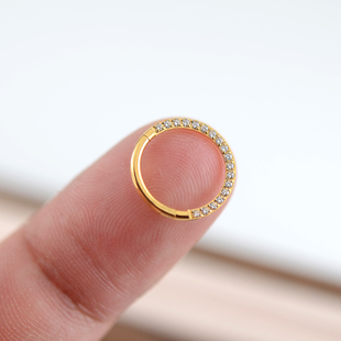 新款小骨圈钉耳环女极简约钛钢黑色金防过敏情侣锆石银色鼻环闭合