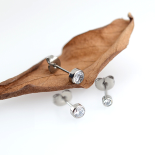 0.8钛合金锆石包镶耳钉穿孔饰品植入级养耳防过敏耳屏耳窝耳骨钉