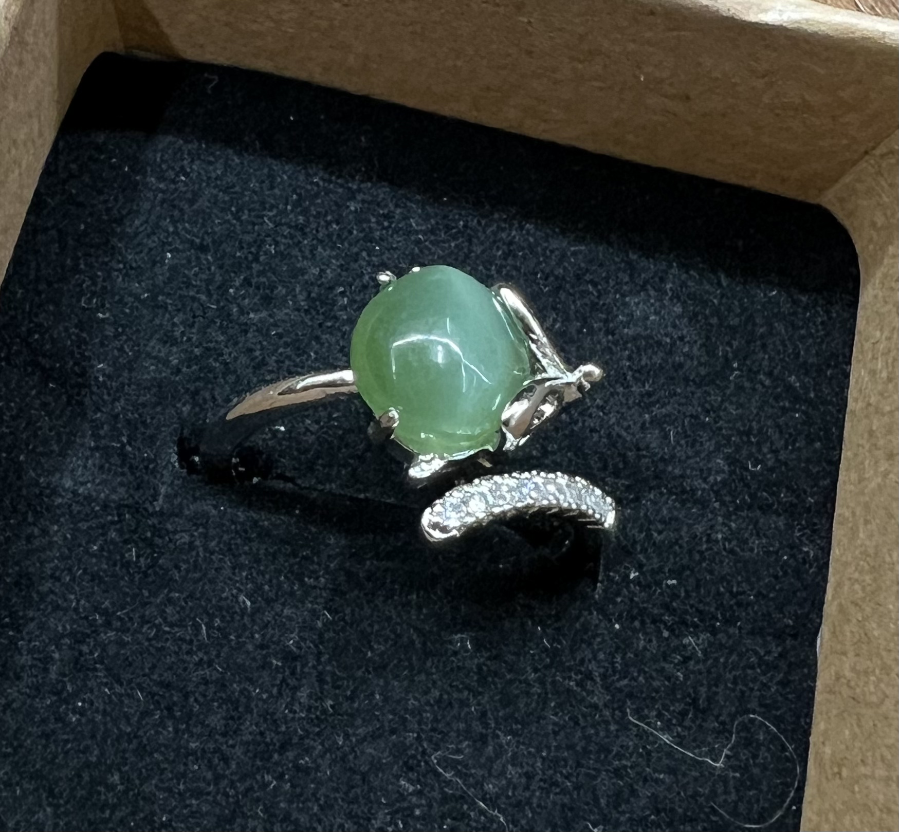 碧玉猫眼戒指925银镶嵌