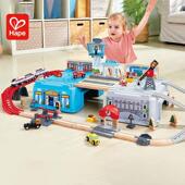 HapeE3773木制电动火车轨道交运枢纽收纳套装 宝宝儿童益智玩具3岁