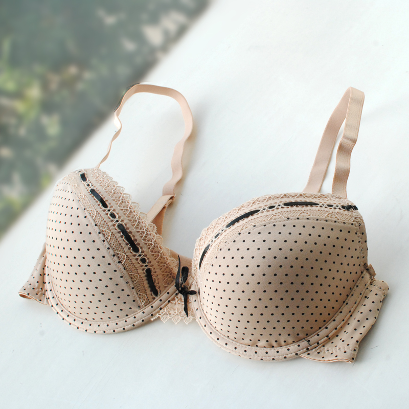 有钢圈文胸薄杯蕾丝花边肤色内衣